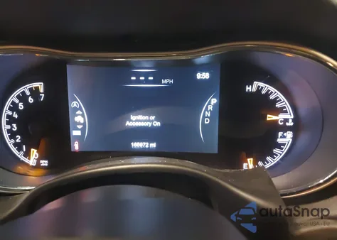 2016 Jeep Grand Cherokee Laredo z USA, uszkodzony, nr VIN 1C4RJFAG7GC393832